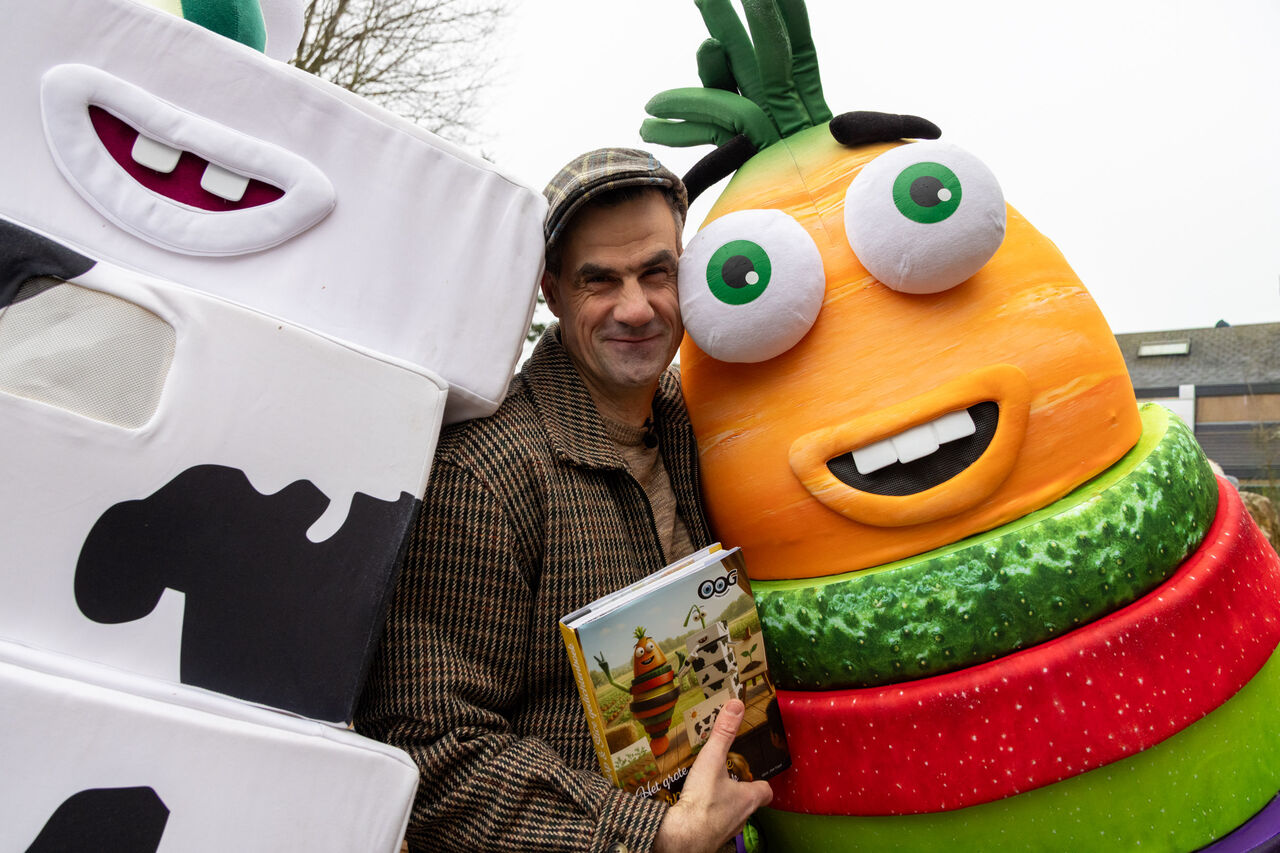 13658 P 011 Dann Mid