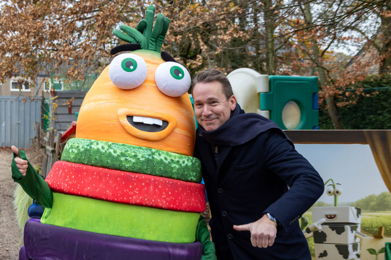 13658 P 015 Dann Mid